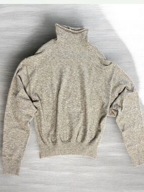 Wilfred Turtle Neck Crop Sweater Size M